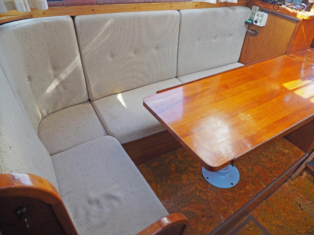 Cabin en avant, H&eacute;bergements